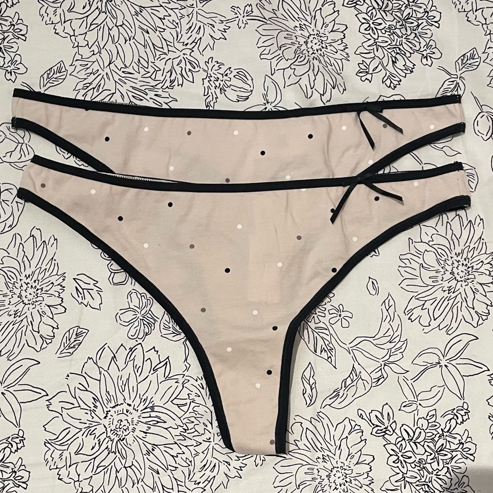 NWT Set of 2 GapBody Black & White Cream Polka Dot Panties